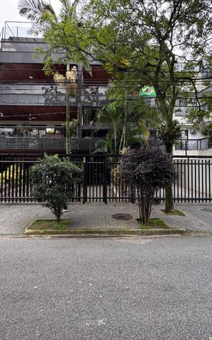 Apartamento à venda com 130m², 3 quartos e 2 vagasFachada
