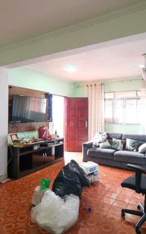 Casa para alugar com 200m², 3 quartos e 2 vagas