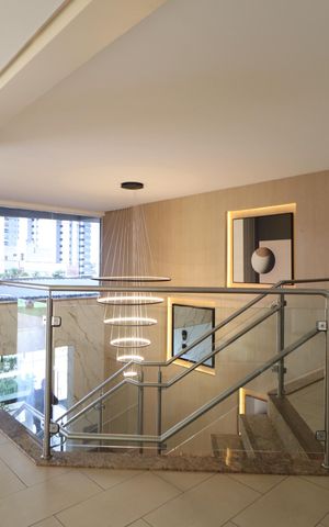 Apartamento para alugar com 130m², 3 quartos e 2 vagasHall social