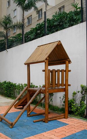 Apartamento para alugar com 33m², 2 quartos e sem vaga Apartamento para alugar com 33m², 2 quartos e sem vagaÁrea comum - Playground