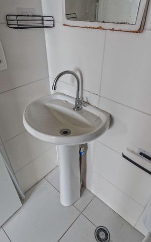 Apartamento para alugar com 33m², 2 quartos e sem vaga Apartamento para alugar com 33m², 2 quartos e sem vagaBanheiro