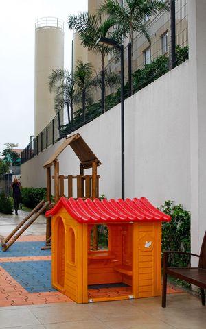 Apartamento para alugar com 33m², 2 quartos e sem vaga Apartamento para alugar com 33m², 2 quartos e sem vagaÁrea comum - Playground