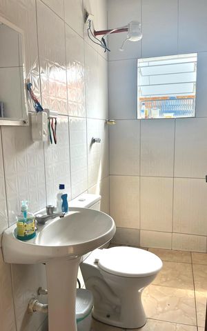 Casa à venda com 125m², 3 quartos e 1 vaga Casa à venda com 125m², 3 quartos e 1 vagaBanheiro 2