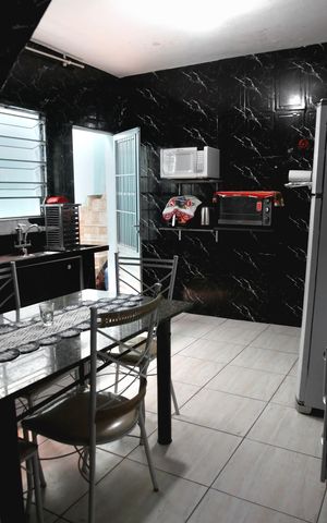 Casa à venda com 125m², 3 quartos e 1 vaga Casa à venda com 125m², 3 quartos e 1 vagaCozinha