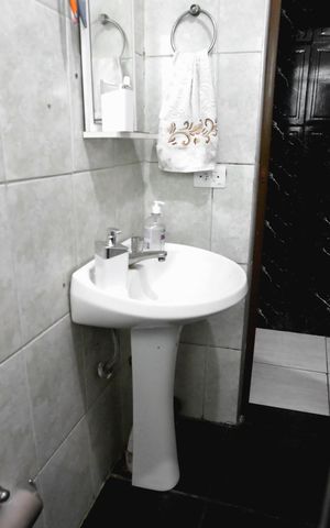 Casa à venda com 125m², 3 quartos e 1 vaga Casa à venda com 125m², 3 quartos e 1 vagaBanheiro 1