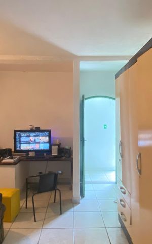 Casa à venda com 300m², 3 quartos e 3 vagas Casa à venda com 300m², 3 quartos e 3 vagasQuarto 2
