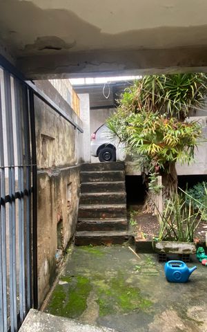 Casa à venda com 300m², 3 quartos e 3 vagas