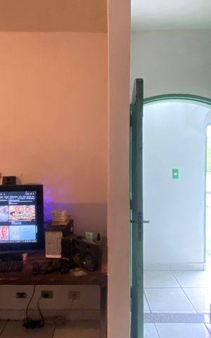 Casa à venda com 300m², 3 quartos e 3 vagas Casa à venda com 300m², 3 quartos e 3 vagasQuarto 2