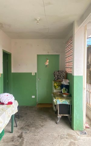 Casa à venda com 300m², 3 quartos e 3 vagas Casa à venda com 300m², 3 quartos e 3 vagasÁrea de Serviço