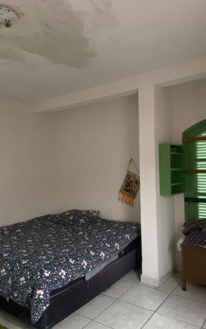 Casa à venda com 300m², 3 quartos e 3 vagas Casa à venda com 300m², 3 quartos e 3 vagasSuíte