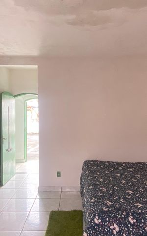 Casa à venda com 300m², 3 quartos e 3 vagas Casa à venda com 300m², 3 quartos e 3 vagasSuíte
