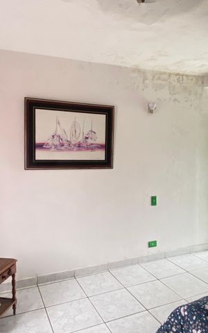 Casa à venda com 300m², 3 quartos e 3 vagas Casa à venda com 300m², 3 quartos e 3 vagasSuíte