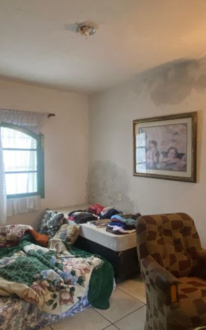 Casa à venda com 300m², 3 quartos e 3 vagas Casa à venda com 300m², 3 quartos e 3 vagasQuarto 2
