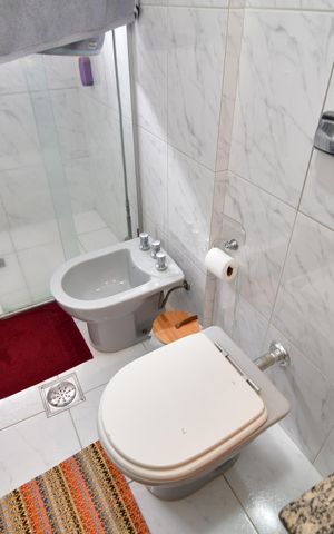 Apartamento à venda com 170m², 4 quartos e 2 vagasBanheiro  Suíte