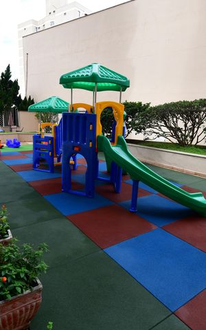 Apartamento à venda com 170m², 4 quartos e 2 vagasÁrea comum - Playground