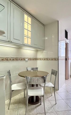 Apartamento para alugar com 93m², 3 quartos e 2 vagas Apartamento para alugar com 93m², 3 quartos e 2 vagasCozinha