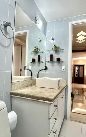 Apartamento para alugar com 93m², 3 quartos e 2 vagas Apartamento para alugar com 93m², 3 quartos e 2 vagasBanheiro Corredor