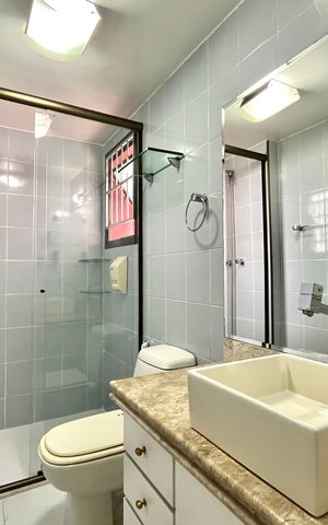 Apartamento para alugar com 93m², 3 quartos e 2 vagas Apartamento para alugar com 93m², 3 quartos e 2 vagasBanheiro Corredor