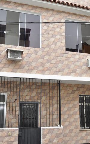Casa de condomínio à venda com 130m², 3 quartos e 1 vagaFachada