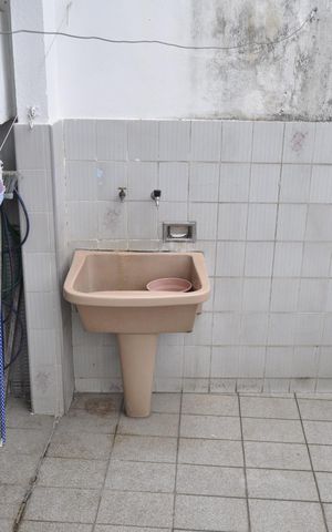 Casa de condomínio à venda com 130m², 3 quartos e 1 vagaÁrea de serviço