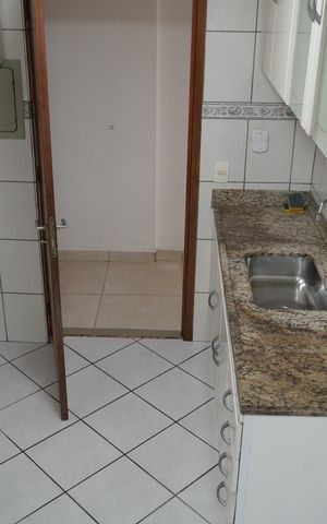 Apartamento para alugar com 69m², 2 quartos e 1 vagaCozinha e Área de Serviço
