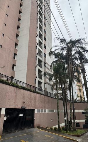 Apartamento para alugar com 69m², 2 quartos e 1 vaga Apartamento para alugar com 69m², 2 quartos e 1 vagaFachada