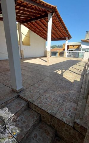Casa à venda com 160m², 2 quartos e 2 vagas