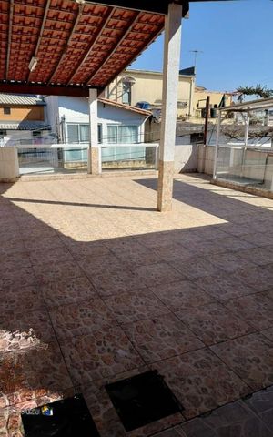 Casa à venda com 160m², 2 quartos e 2 vagas