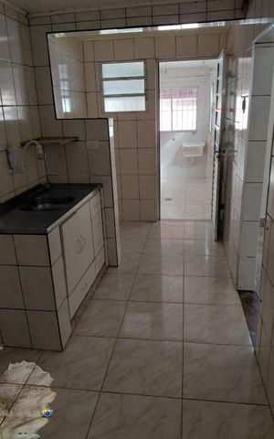Casa à venda com 160m², 2 quartos e 2 vagas