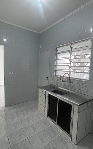 Casa para alugar com 52m², 2 quartos e 1 vaga Casa para alugar com 52m², 2 quartos e 1 vagaCozinha