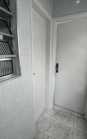 Casa para alugar com 52m², 2 quartos e 1 vaga Casa para alugar com 52m², 2 quartos e 1 vagaÁrea de Serviço