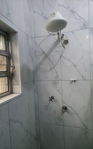 Casa para alugar com 120m², 5 quartos e 1 vaga Casa para alugar com 120m², 5 quartos e 1 vagaBanheiro 1