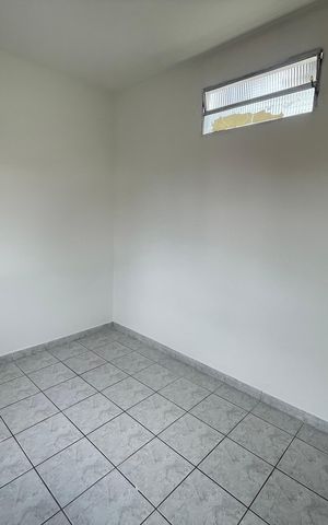 Casa para alugar com 120m², 5 quartos e 1 vaga Casa para alugar com 120m², 5 quartos e 1 vagaQuarto 4