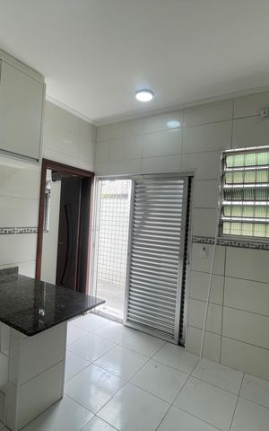 Casa para alugar com 120m², 5 quartos e 1 vaga Casa para alugar com 120m², 5 quartos e 1 vagaCozinha 1
