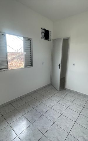 Casa para alugar com 120m², 5 quartos e 1 vaga Casa para alugar com 120m², 5 quartos e 1 vagaQuarto 4