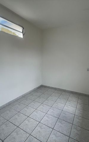 Casa para alugar com 120m², 5 quartos e 1 vaga Casa para alugar com 120m², 5 quartos e 1 vagaQuarto 4