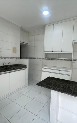 Casa para alugar com 120m², 5 quartos e 1 vaga Casa para alugar com 120m², 5 quartos e 1 vagaCozinha 1
