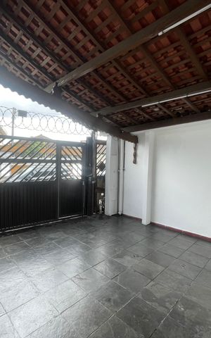 Casa para alugar com 120m², 5 quartos e 1 vaga Casa para alugar com 120m², 5 quartos e 1 vagaGaragem