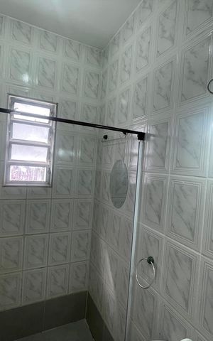 Casa para alugar com 120m², 5 quartos e 1 vaga Casa para alugar com 120m², 5 quartos e 1 vagaBanheiro 2
