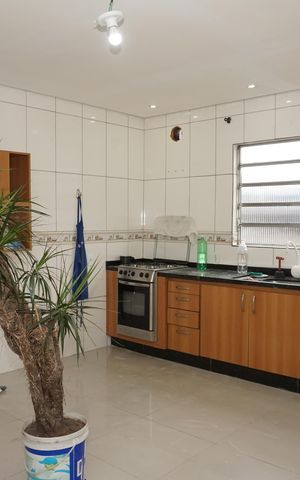 Casa para alugar com 150m², 3 quartos e 2 vagasCozinha