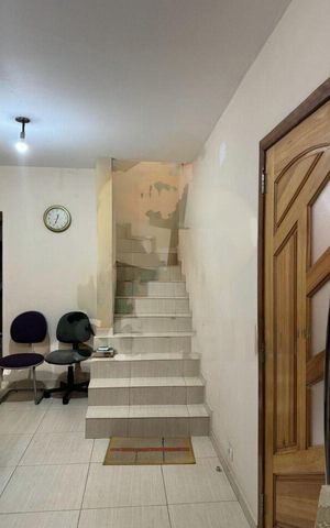 Casa à venda com 190m², 4 quartos e 2 vagas