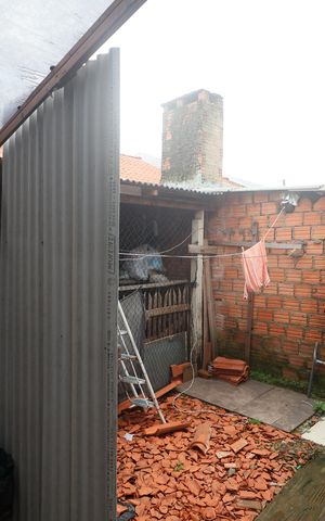 Casa à venda com 60m², 2 quartos e 1 vagaÁrea de Serviço