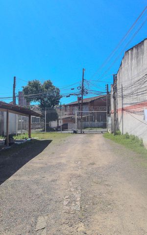 Casa para alugar com 45m², 2 quartos e 1 vaga Casa para alugar com 45m², 2 quartos e 1 vagaHall de entrada/garagem