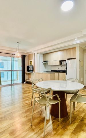 Apartamento à venda com 76m², 2 quartos e 2 vagas Apartamento à venda com 76m², 2 quartos e 2 vagasSala de Jantar