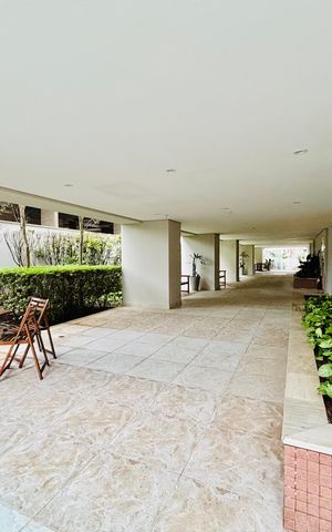 Apartamento à venda com 76m², 2 quartos e 2 vagas Apartamento à venda com 76m², 2 quartos e 2 vagasHall de entrada