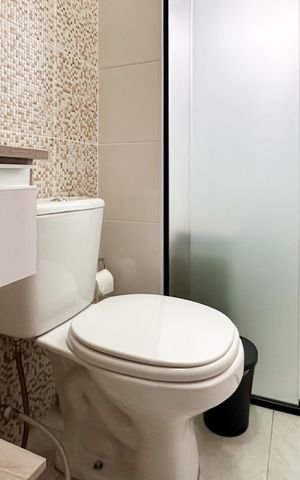 Apartamento à venda com 76m², 3 quartos e 1 vaga Apartamento à venda com 76m², 3 quartos e 1 vagaBanheiro da Suíte