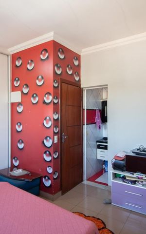 Casa à venda com 300m², 3 quartos e 4 vagasSuíte