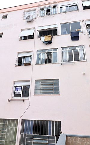 Apartamento para alugar com 55m², 2 quartos e sem vagaFachada 
