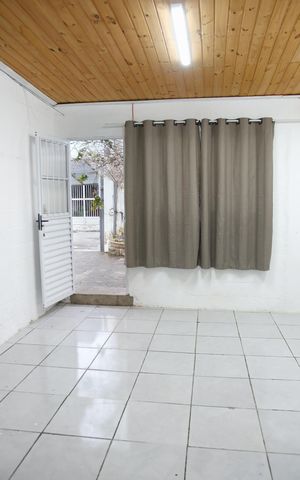 Casa à venda com 250m², 3 quartos e 3 vagas Casa à venda com 250m², 3 quartos e 3 vagasCasa 2 - Studio
