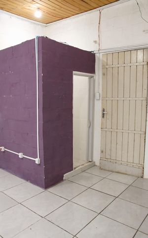 Casa à venda com 250m², 3 quartos e 3 vagas Casa à venda com 250m², 3 quartos e 3 vagasCasa 2 - Studio